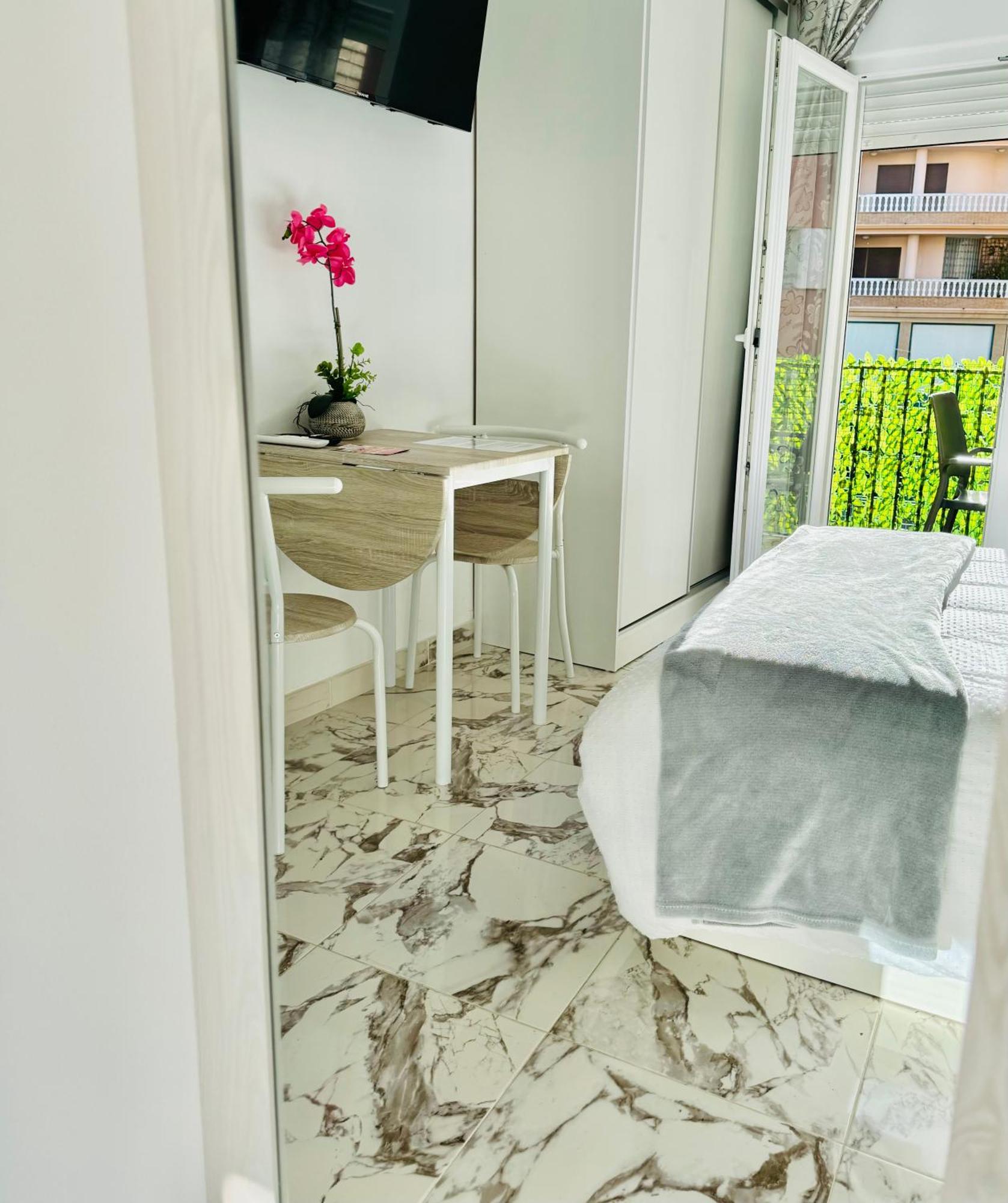 Estudio A 100 M Del Mar บินารอส ภายนอก รูปภาพ